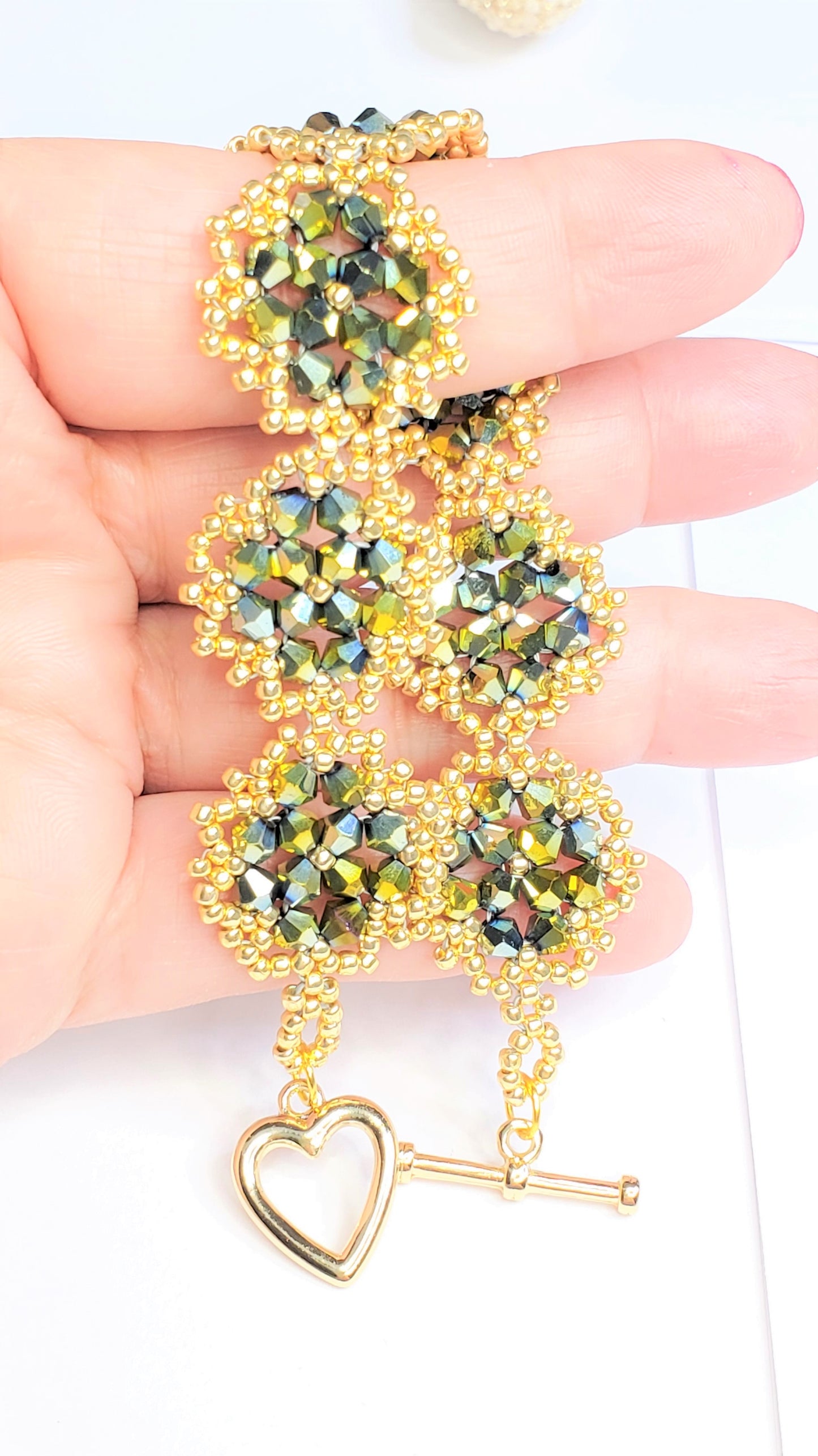 Beautiful Green Handmade Crystal Beaded Link Bracelet
