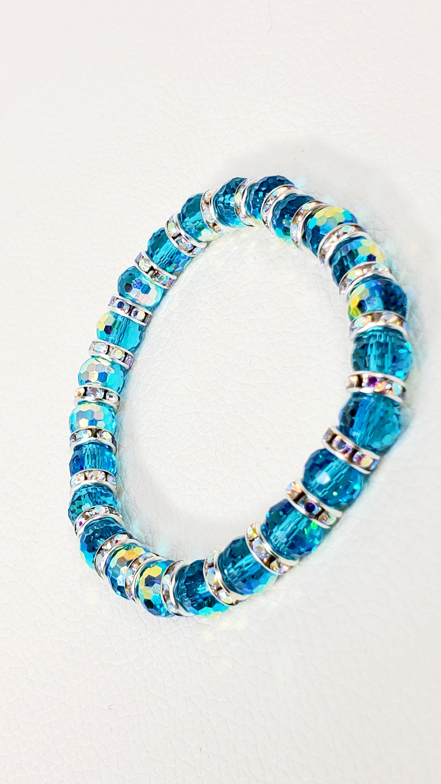 Beautiful Blue Aurora Borealis Faceted Crystal Glass Stretch Bracelet