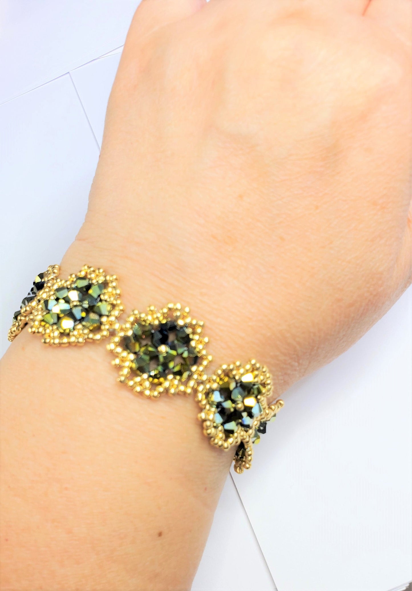 Beautiful Green Handmade Crystal Beaded Link Bracelet